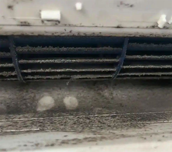 兖州空调吹的风有股烧焦味是怎么回事